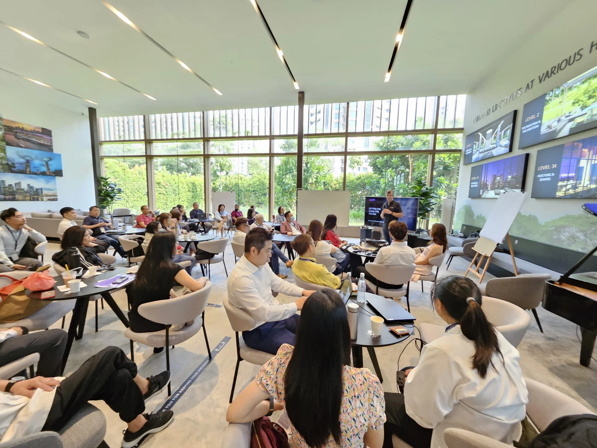 Dane Hudson leading an international leadership workshop in Asia